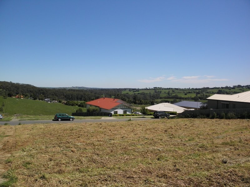 8 Megan Street, Neerim South VIC 3831