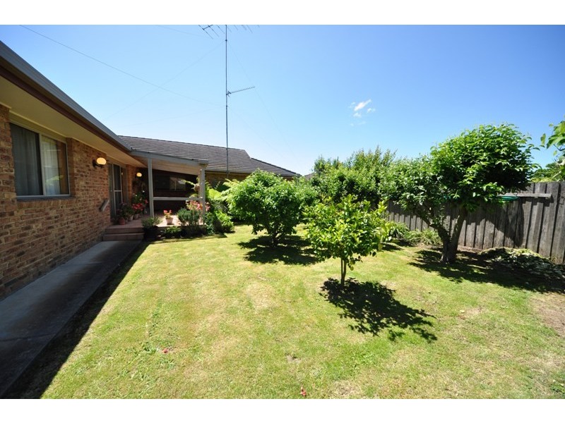 13 Lois Court, Trafalgar VIC 3824