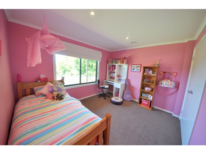 6 Highclere Street, Warragul VIC 3820