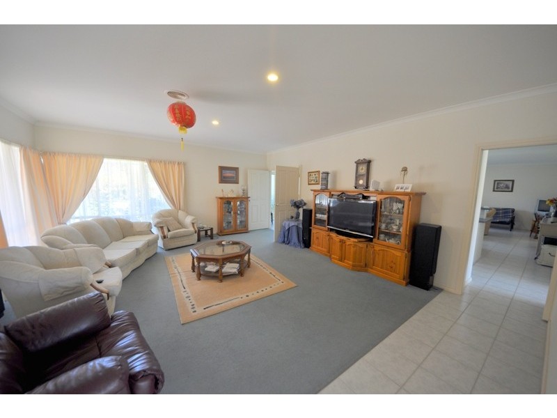 1/15 Fairway Drive, Drouin VIC 3818