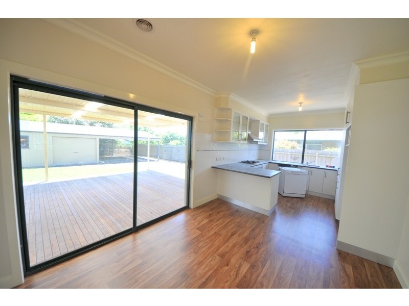 17 Rollo Street, Yarragon VIC 3823