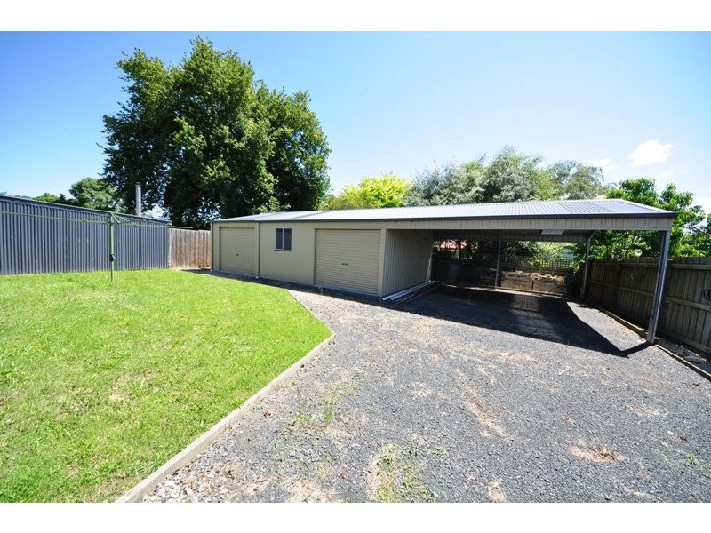 17 Rollo Street, Yarragon VIC 3823