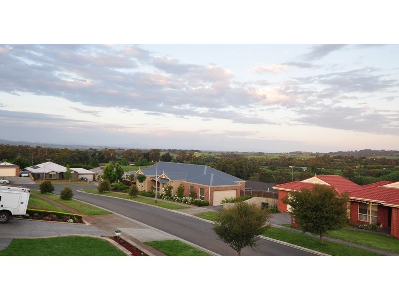 19 Cypress Court, Drouin VIC 3818