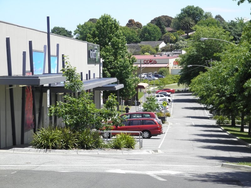 58-64 Young Street, Drouin VIC 3818