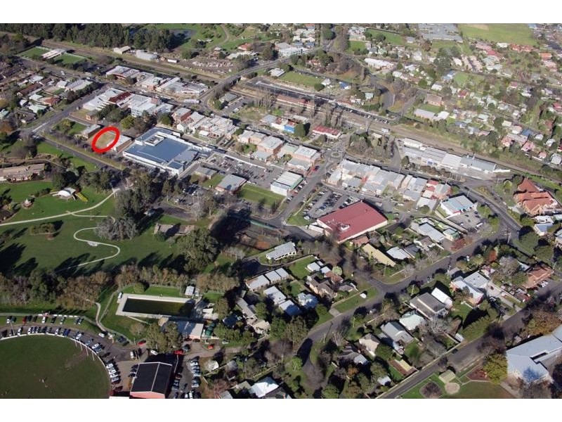58-64 Young Street, Drouin VIC 3818