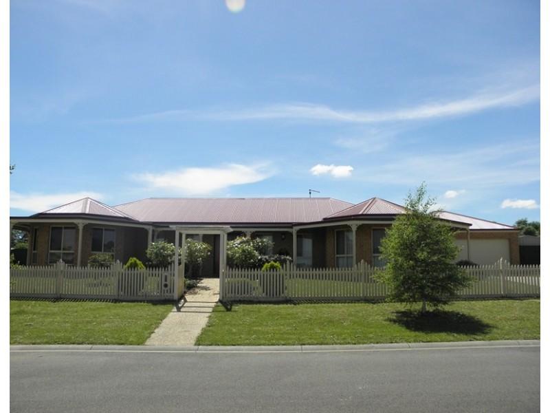 7 Arthurs Drive, Warragul VIC 3820
