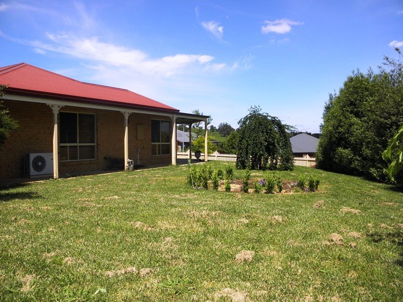 7 Arthurs Drive, Warragul VIC 3820