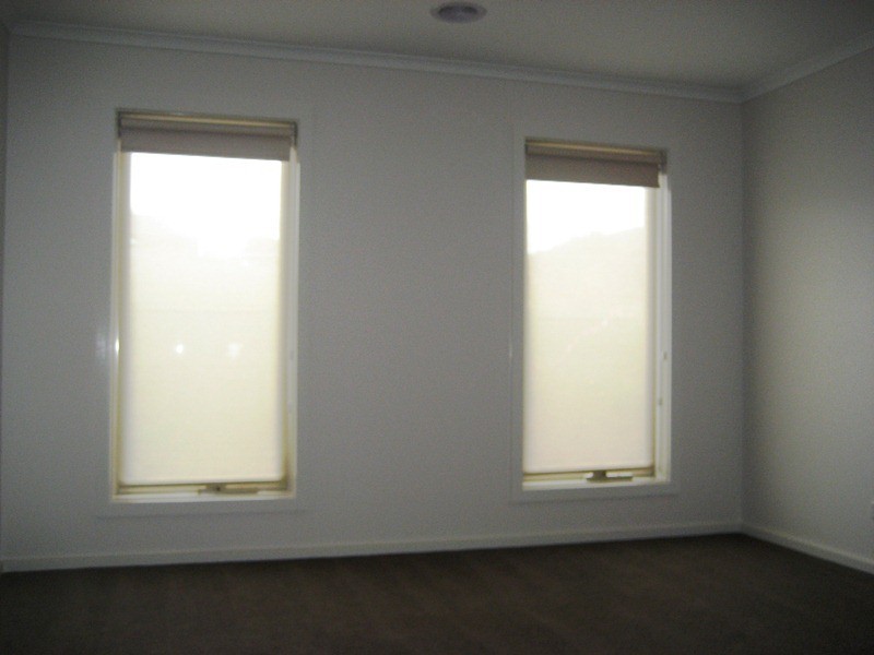 82 Cook Street, Drouin VIC 3818