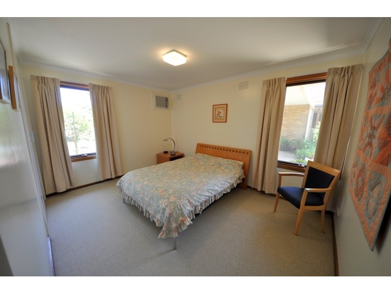 24 Archibald Crescent, Warragul VIC 3820