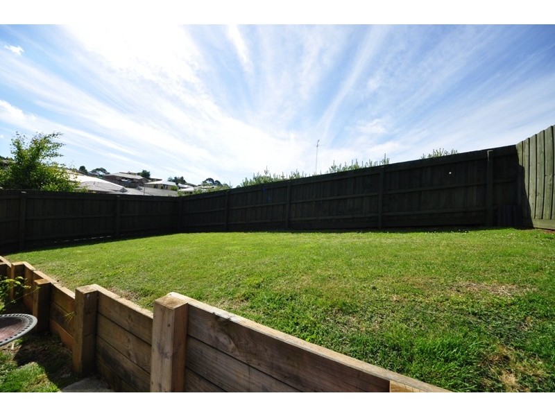 27 McMillan Drive, Warragul VIC 3820