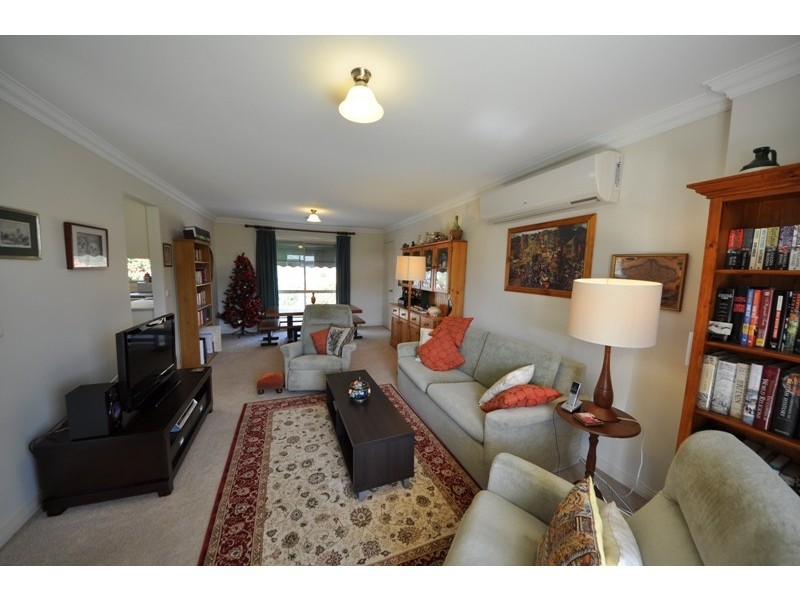 27 McMillan Drive, Warragul VIC 3820