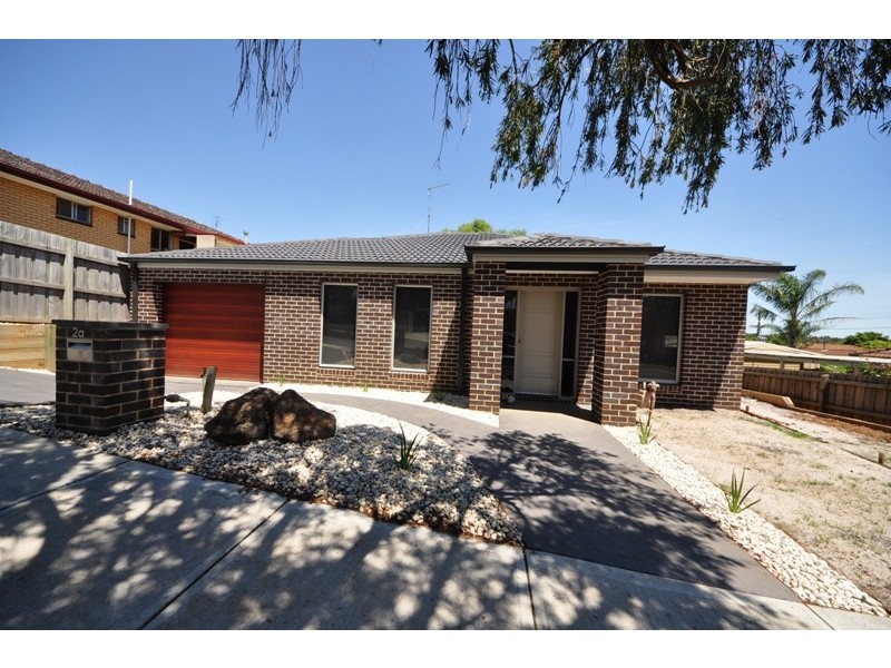 2A Forrest Street, Drouin VIC 3818