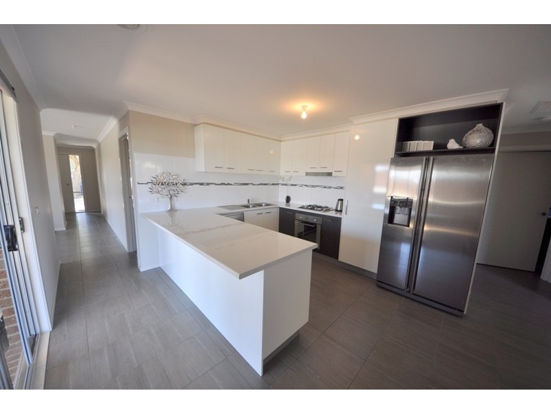2A Forrest Street, Drouin VIC 3818