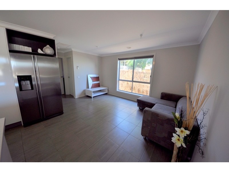 2A Forrest Street, Drouin VIC 3818