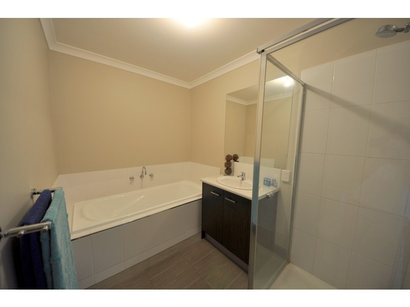 2A Forrest Street, Drouin VIC 3818