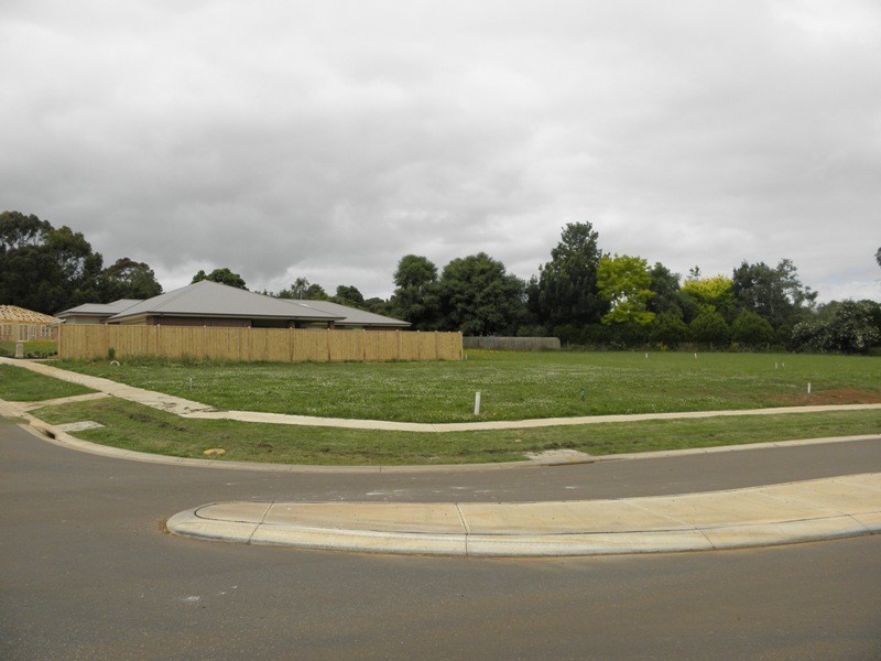183 Twin Ranges Drive, Warragul VIC 3820
