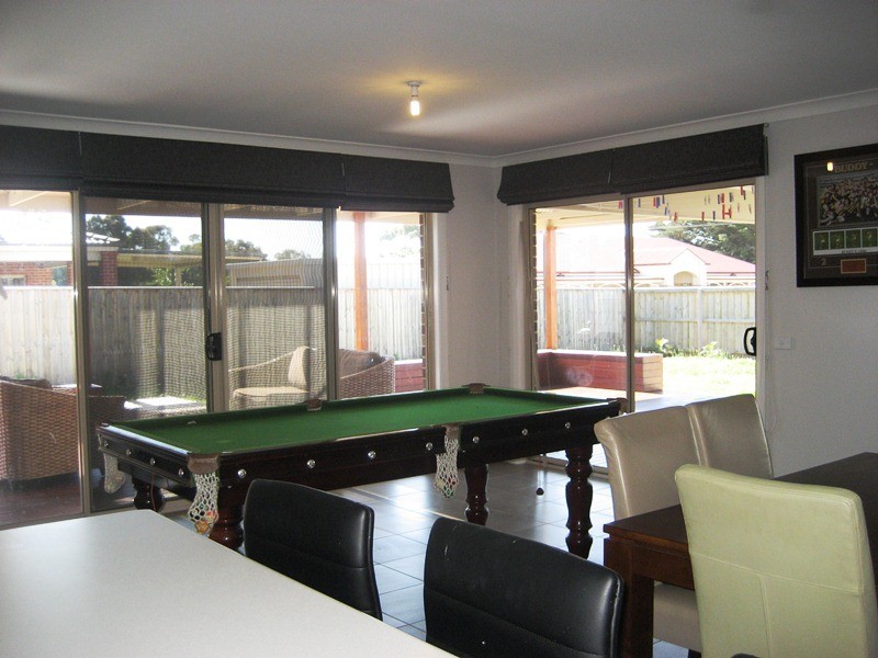 17 Royanne Close, Bunyip VIC 3815