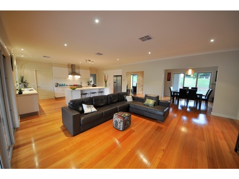 22 Old Sale Road, Buln Buln VIC 3821