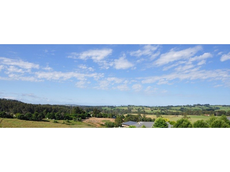 11 Benjamin Street, Neerim South VIC 3831