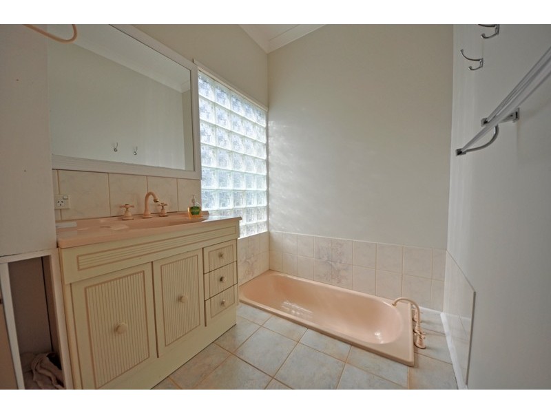 54 Scenic Road, Warragul VIC 3820