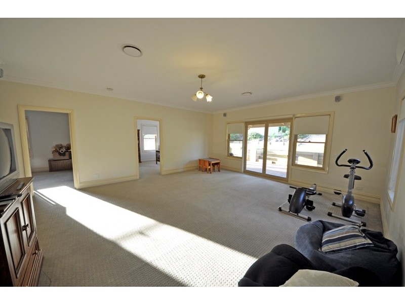 89 Lovell Drive, Warragul VIC 3820