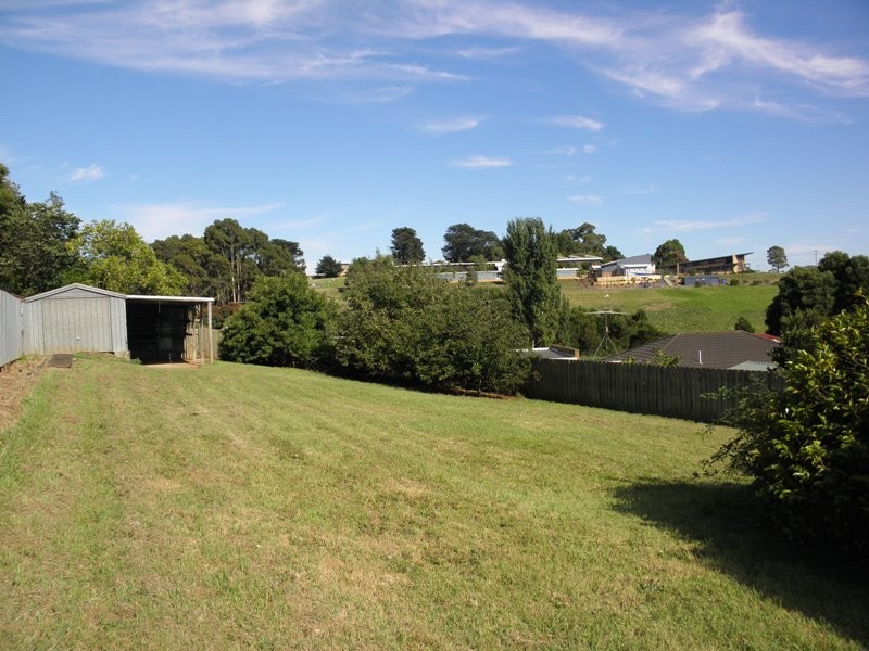 31 Hopetoun Road, Drouin VIC 3818