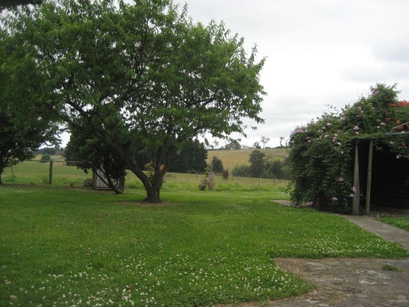 7 Mitchell Road, Jindivick VIC 3818