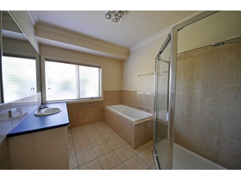 9 Deakin Court, Warragul VIC 3820