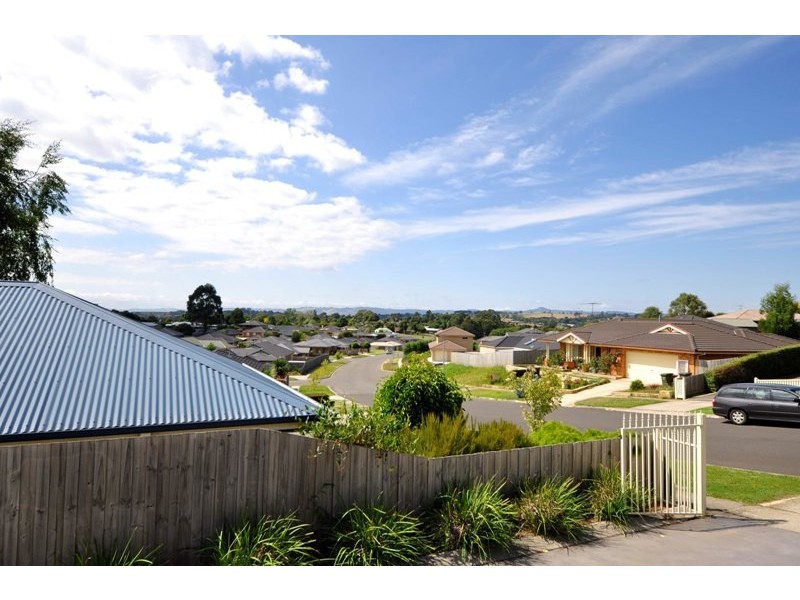 5 McMillan Drive, Warragul VIC 3820