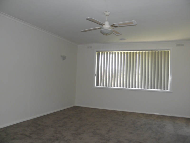 33 Princes Avenue, Longwarry VIC 3816