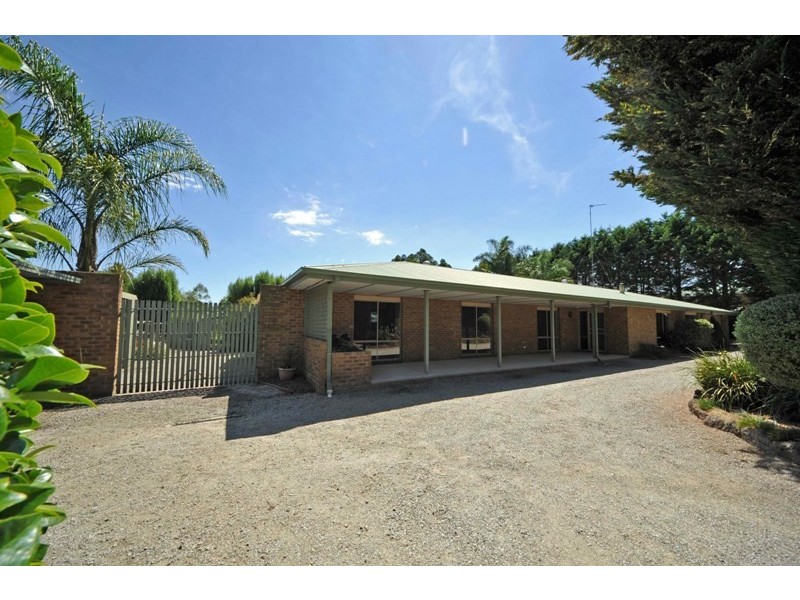 2 Quentin Court, Drouin VIC 3818