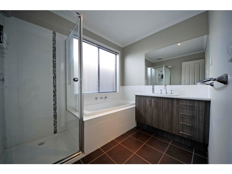 10 Glendon Drive, Warragul VIC 3820