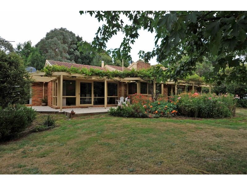 65 Fowlers Road, Ellinbank VIC 3821