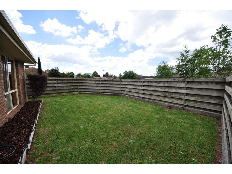 2/9 Melanie Drive, Warragul VIC 3820