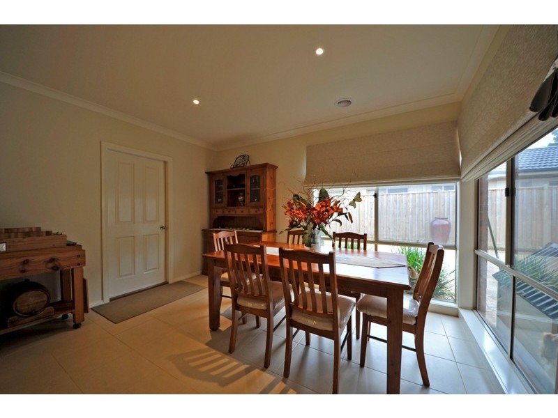 9 Eucalypt Court, Drouin VIC 3818