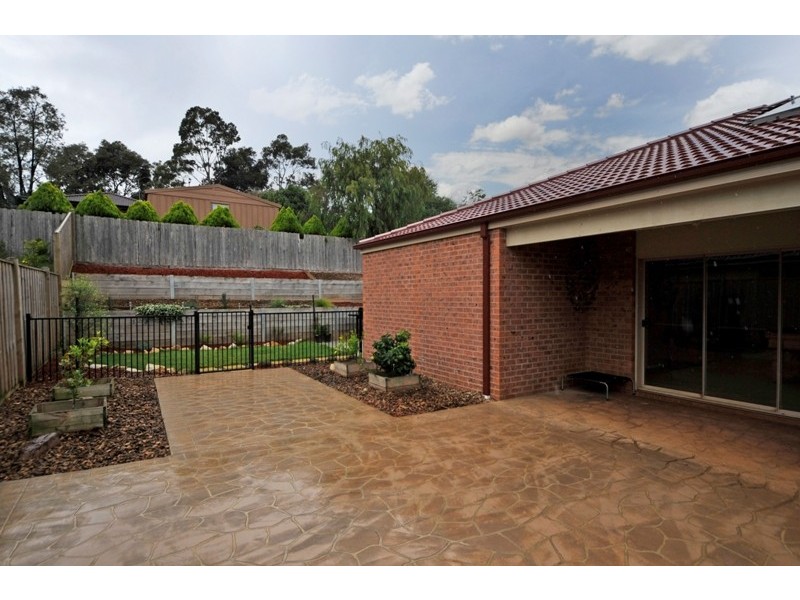 9 Eucalypt Court, Drouin VIC 3818