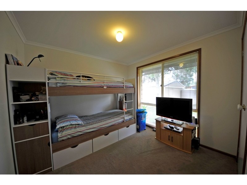 13 Adam Court, Drouin VIC 3818