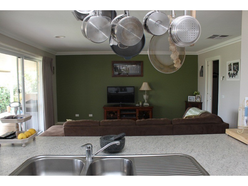 1 Picadilly Court, Drouin VIC 3818