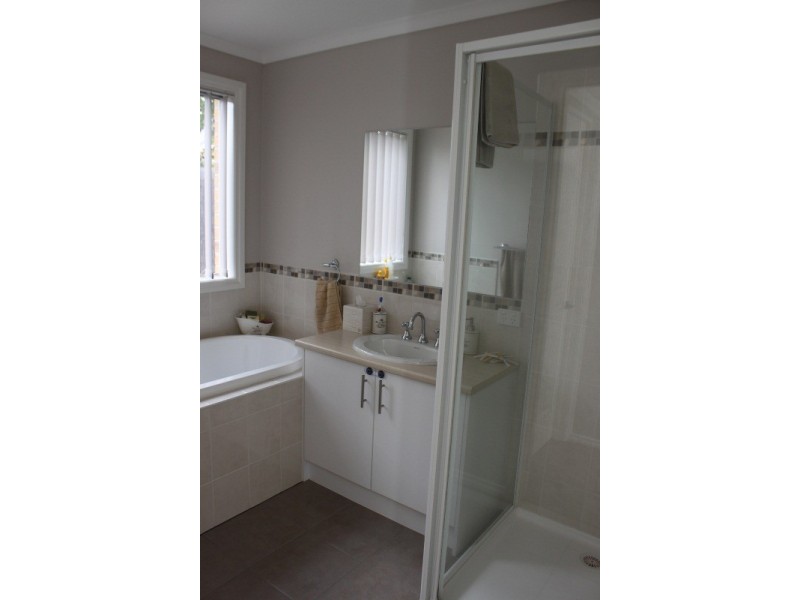 1 Picadilly Court, Drouin VIC 3818