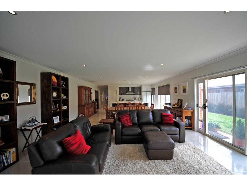 4 Ti Tree Court, Yarragon VIC 3823