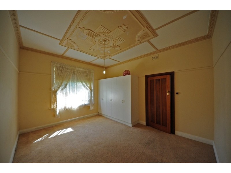 6 Lampard Road, Drouin VIC 3818