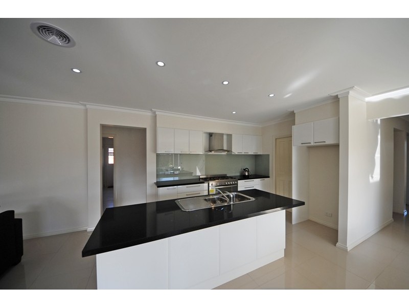 175 Twin Range Drive, Warragul VIC 3820