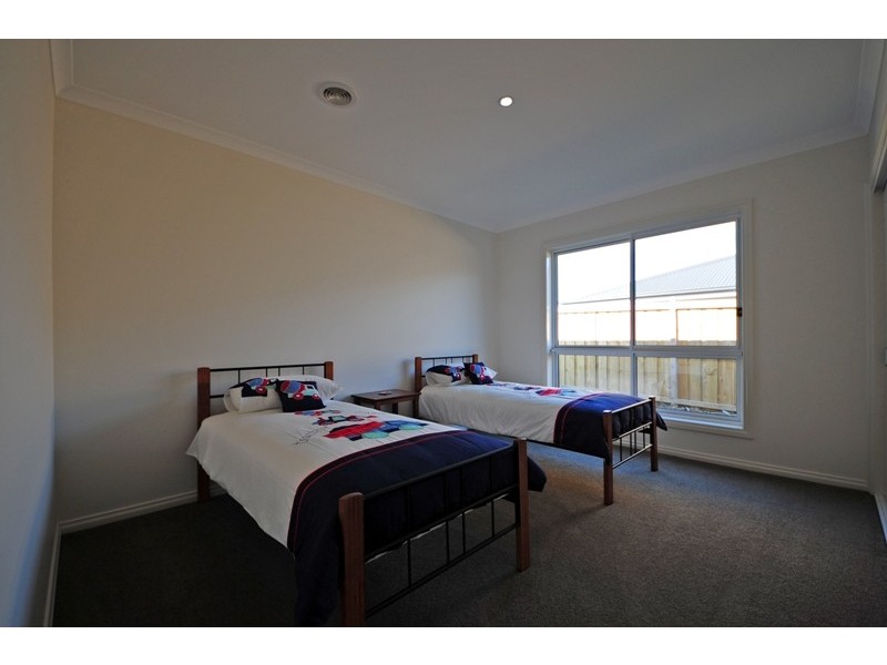 175 Twin Range Drive, Warragul VIC 3820
