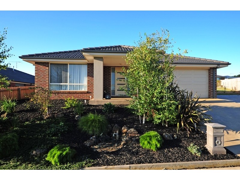 8 Atkinson Court, Warragul VIC 3820