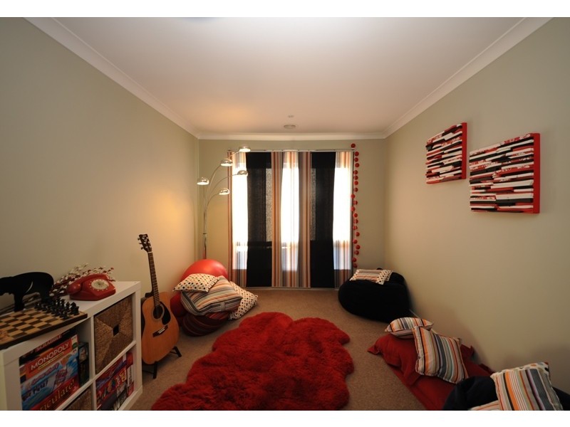 8 Atkinson Court, Warragul VIC 3820