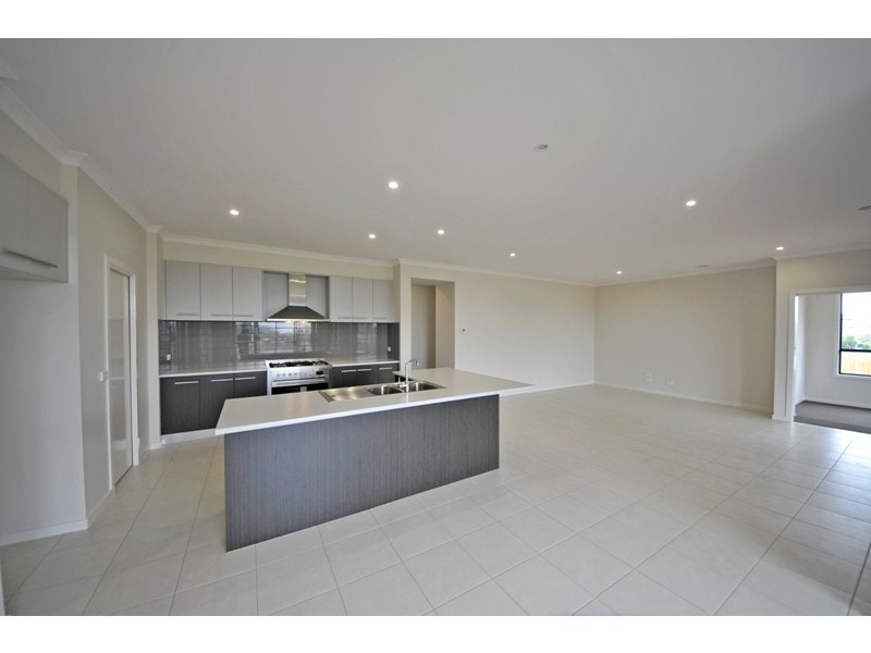 13 Paulan Court, Warragul VIC 3820