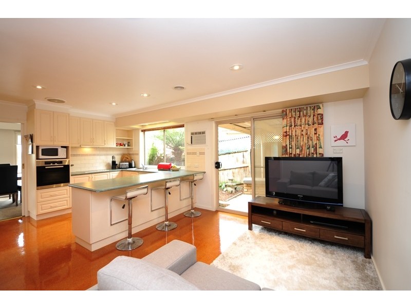 11 Valley View Street, Warragul VIC 3820