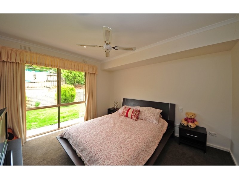 11 Valley View Street, Warragul VIC 3820