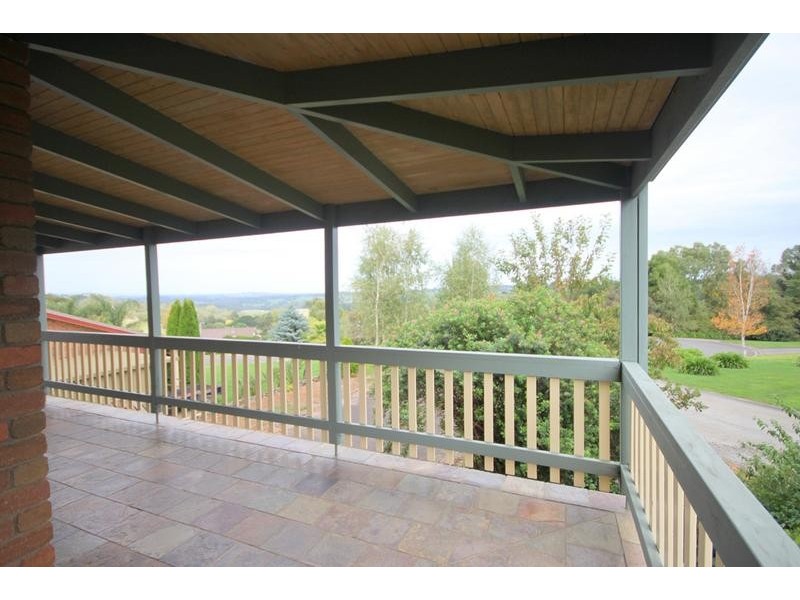 21 Burtonwood Court, Neerim South VIC 3831