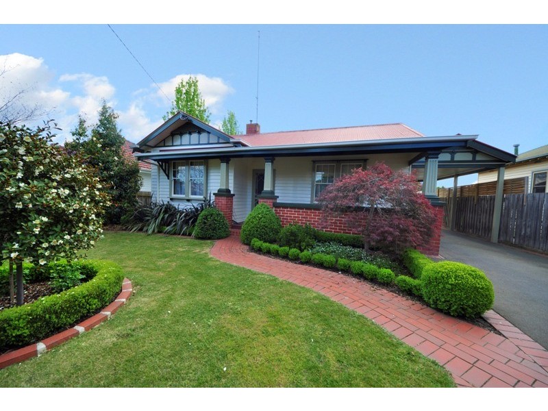 19 Peace Avenue, Warragul VIC 3820